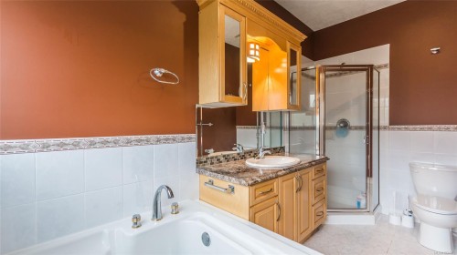 6529 Raven Rd, Nanaimo, BC 