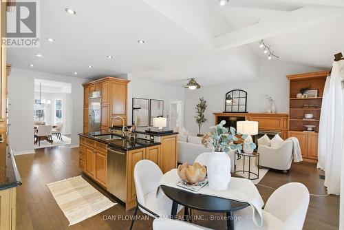 283 Ryerson Crescent, Oshawa, ON - Indoor Photo Showing Dining Room