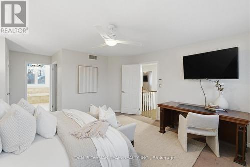 283 Ryerson Crescent, Oshawa, ON - Indoor Photo Showing Bedroom