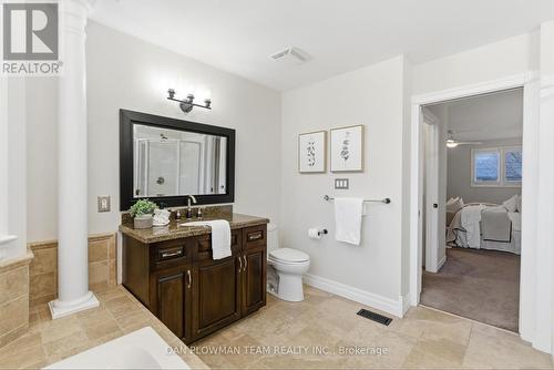 283 Ryerson Crescent, Oshawa, ON - Indoor Photo Showing Bathroom