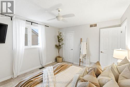 283 Ryerson Crescent, Oshawa, ON - Indoor