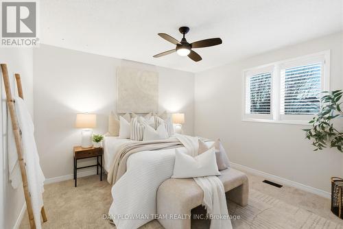 283 Ryerson Crescent, Oshawa, ON - Indoor Photo Showing Bedroom
