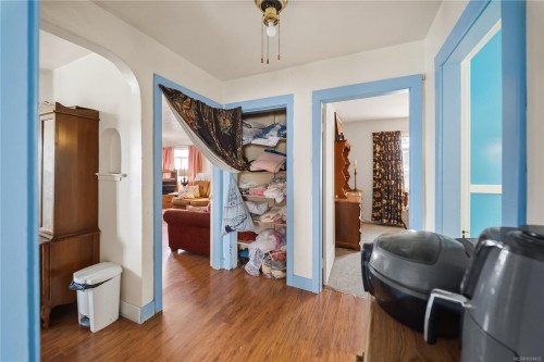 126 Baden Powell St, Ladysmith, BC 