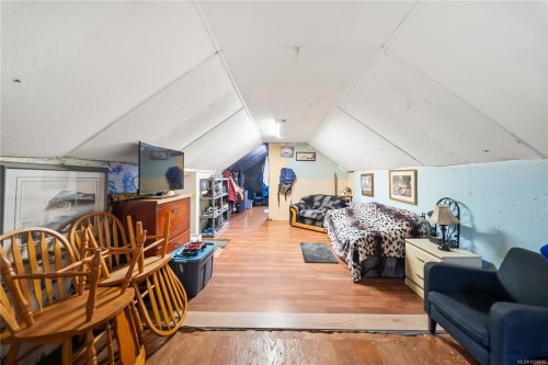 126 Baden Powell St, Ladysmith, BC 