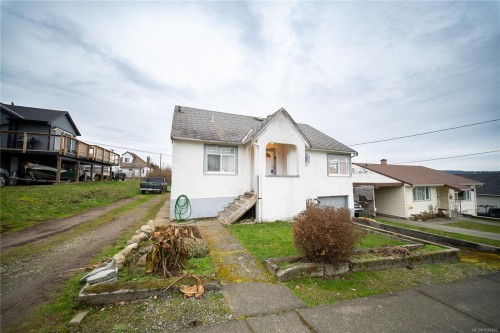 126 Baden Powell St, Ladysmith, BC 