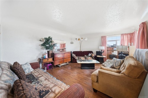 126 Baden Powell St, Ladysmith, BC 