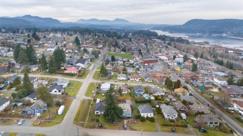 126 Baden Powell St, Ladysmith, BC 