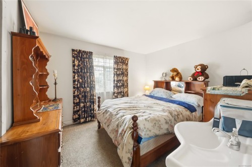 126 Baden Powell St, Ladysmith, BC 