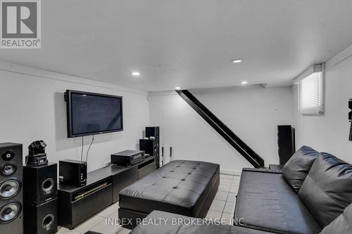 86 Gibbons Street, Oshawa, ON - Indoor