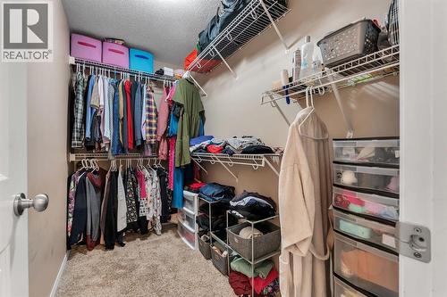405 Kincora Drive Nw, Calgary, AB - Indoor With Storage