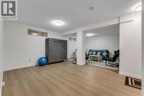 405 Kincora Drive Nw, Calgary, AB - Indoor