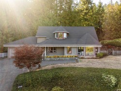 1575 Dean Park Rd  North Saanich, BC V8L 5E5