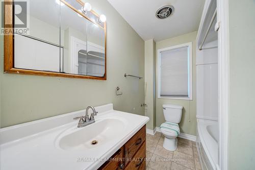 2414 Holt Road, Clarington, ON - Indoor Photo Showing Bathroom