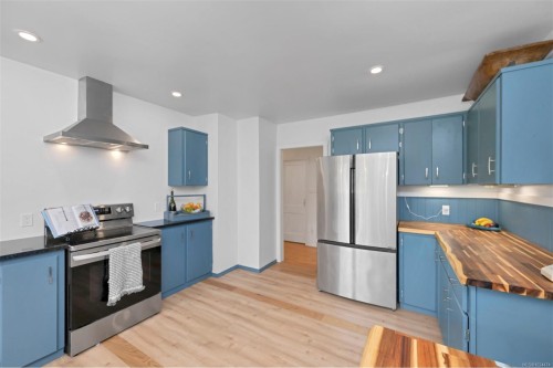 4752 Fairbridge Dr, Duncan, BC 