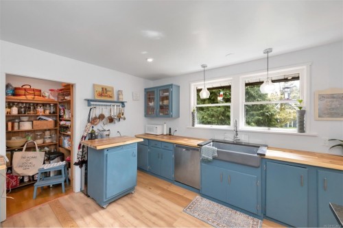 4752 Fairbridge Dr, Duncan, BC 