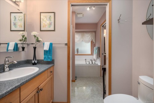 4160 Gulfview Dr, Nanaimo, BC 