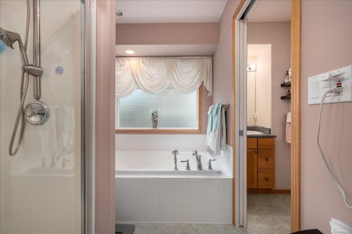 4160 Gulfview Dr, Nanaimo, BC 