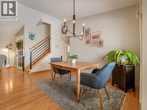 Dining area - 90 Chippewa Crescent W, Lethbridge, AB - Indoor Photo Showing Dining Room