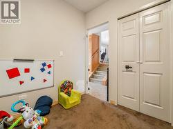 Bedroom with double closet - 