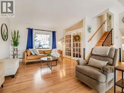 Spacious living room - 