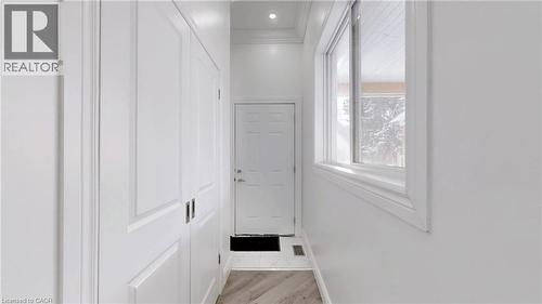 85 Albany Avenue, Hamilton, ON - Indoor Photo Showing Other Room