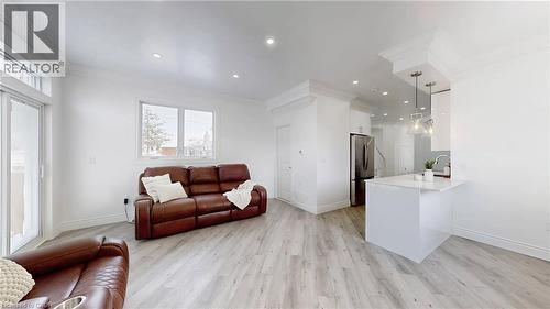 85 Albany Avenue, Hamilton, ON - Indoor Photo Showing Other Room