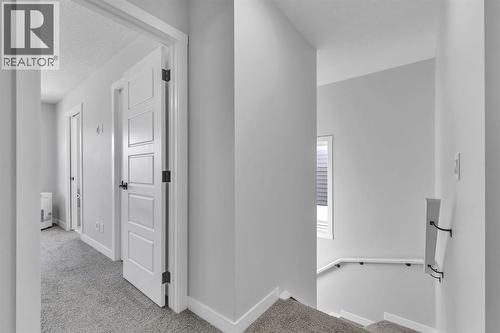 67 Corner Glen Gardens Ne, Calgary, AB - Indoor Photo Showing Other Room