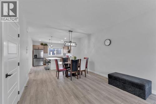 67 Corner Glen Gardens Ne, Calgary, AB - Indoor Photo Showing Dining Room