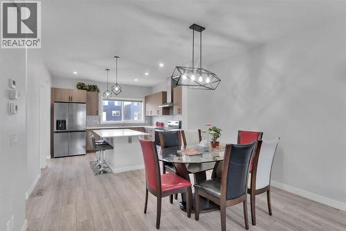 67 Corner Glen Gardens Ne, Calgary, AB - Indoor Photo Showing Dining Room