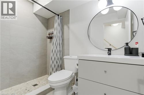 Full bath with vanity and a shower stall - 40 Fullerton Avenue, Hamilton, ON - Indoor Photo Showing Bathroom