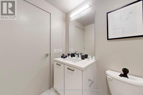 1207 - 458 Richmond Street W, Toronto, ON - Indoor Photo Showing Bathroom