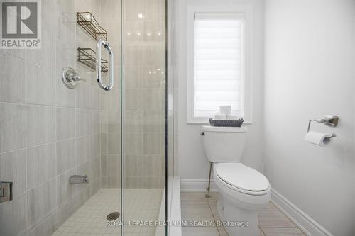 202 Sutherland Avenue, Bradford West Gwillimbury, ON - Indoor Photo Showing Bathroom