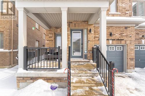 202 Sutherland Avenue, Bradford West Gwillimbury, ON - Outdoor With Exterior