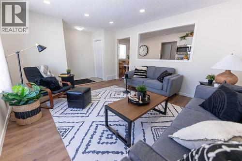 215 Overdown Drive, Red Deer, AB - Indoor Photo Showing Living Room