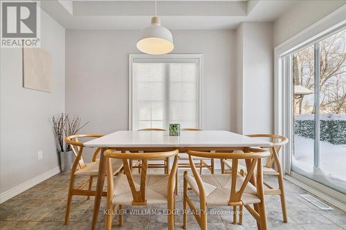 15 - 2220 Queensway Drive, Burlington, ON - Indoor Photo Showing Dining Room
