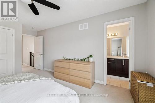 15 - 2220 Queensway Drive, Burlington, ON - Indoor Photo Showing Bedroom
