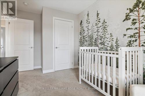 15 - 2220 Queensway Drive, Burlington, ON - Indoor Photo Showing Bedroom