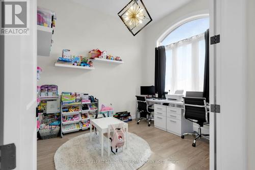 7251 Silver Creek Circle, London South (South V), ON - Indoor Photo Showing Office