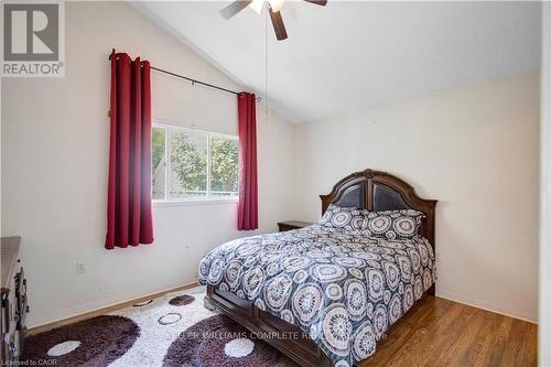 375 Silverbirch Boulevard, Hamilton, ON - Indoor Photo Showing Bedroom