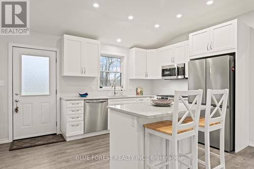 1148 Jane Street, West Elgin (West Lorne), ON - Indoor Photo Showing Kitchen