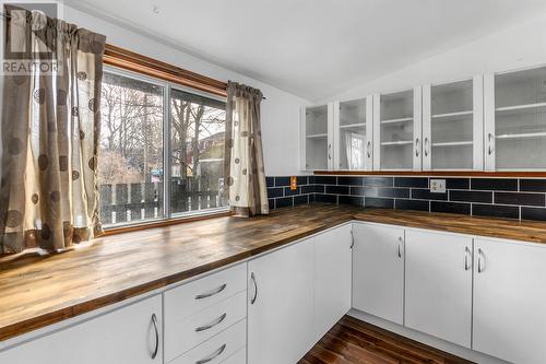 7 Appledore Place, St. John'S, NL - Indoor Photo Showing Kitchen