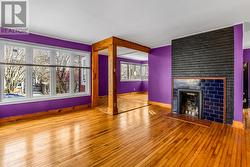 Large rooms in main house - 