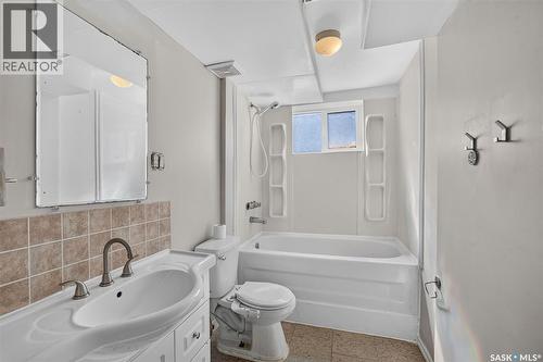 453 21St Street E, Prince Albert, SK - Indoor Photo Showing Bathroom