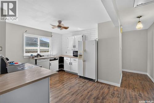 453 21St Street E, Prince Albert, SK - Indoor Photo Showing Kitchen