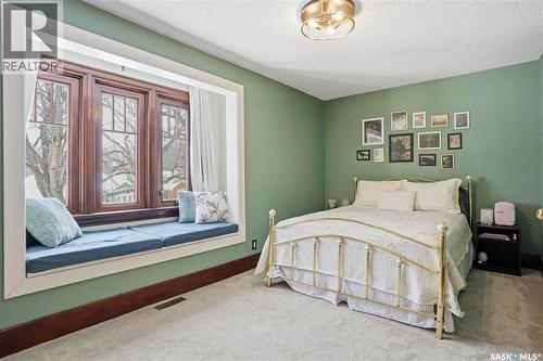 2266 Quebec Street, Regina, SK - Indoor Photo Showing Bedroom