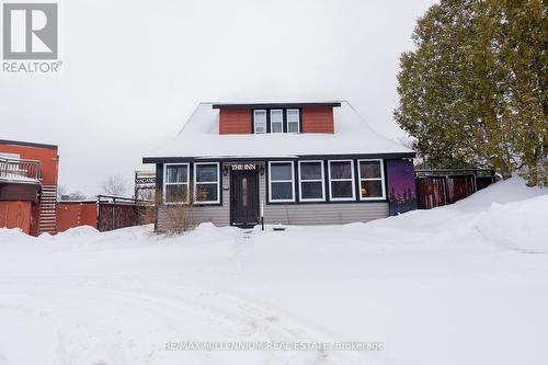 830 Muskoka Road S, Gravenhurst, ON 