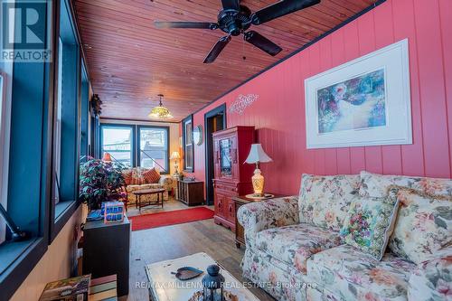 830 Muskoka Road S, Gravenhurst, ON 