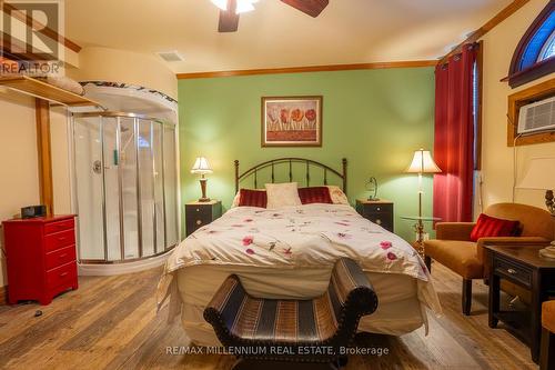 830 Muskoka Road S, Gravenhurst, ON 