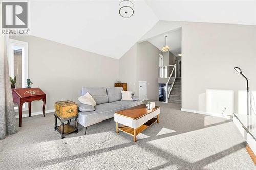 13 Cranbrook Close Se, Calgary, AB - Indoor