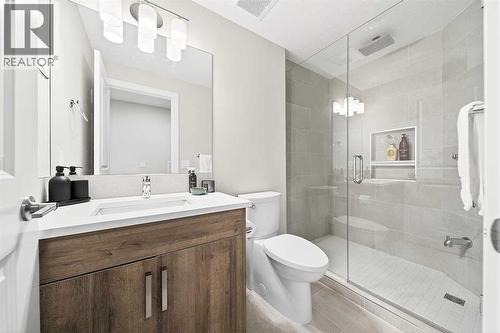 13 Cranbrook Close Se, Calgary, AB - Indoor Photo Showing Bathroom